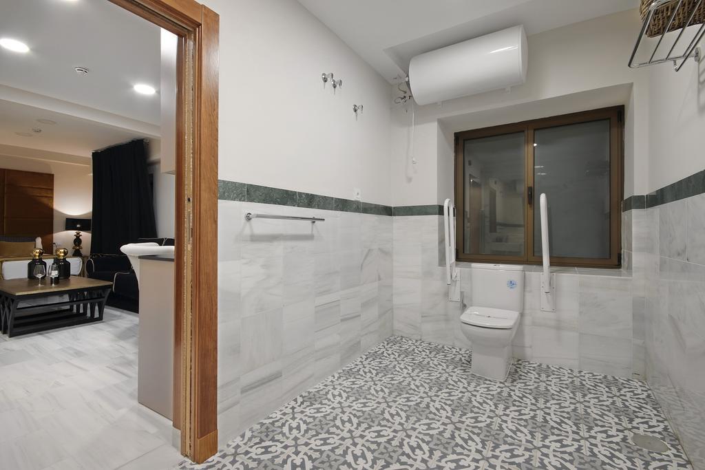 Suites Gran Via Capilla Real Гранада Экстерьер фото