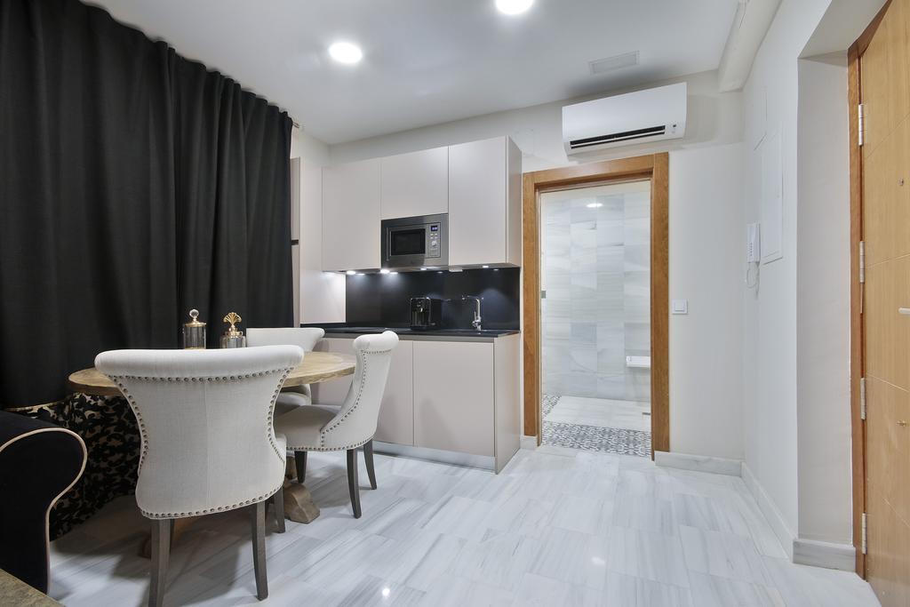 Suites Gran Via Capilla Real Гранада Экстерьер фото
